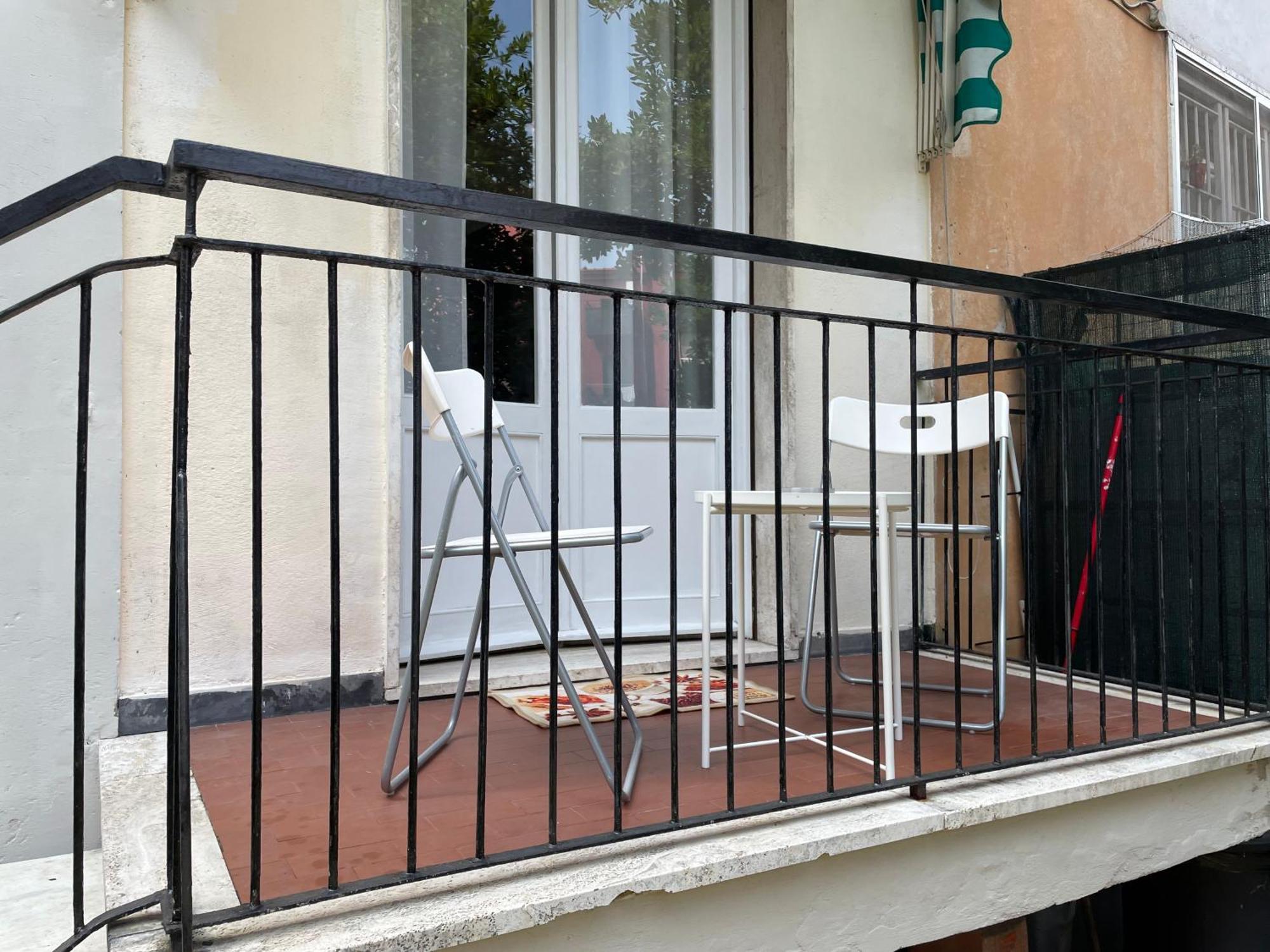 Manubella Appartamento 5 Vani Con Giardino 斯培西亚 外观 照片